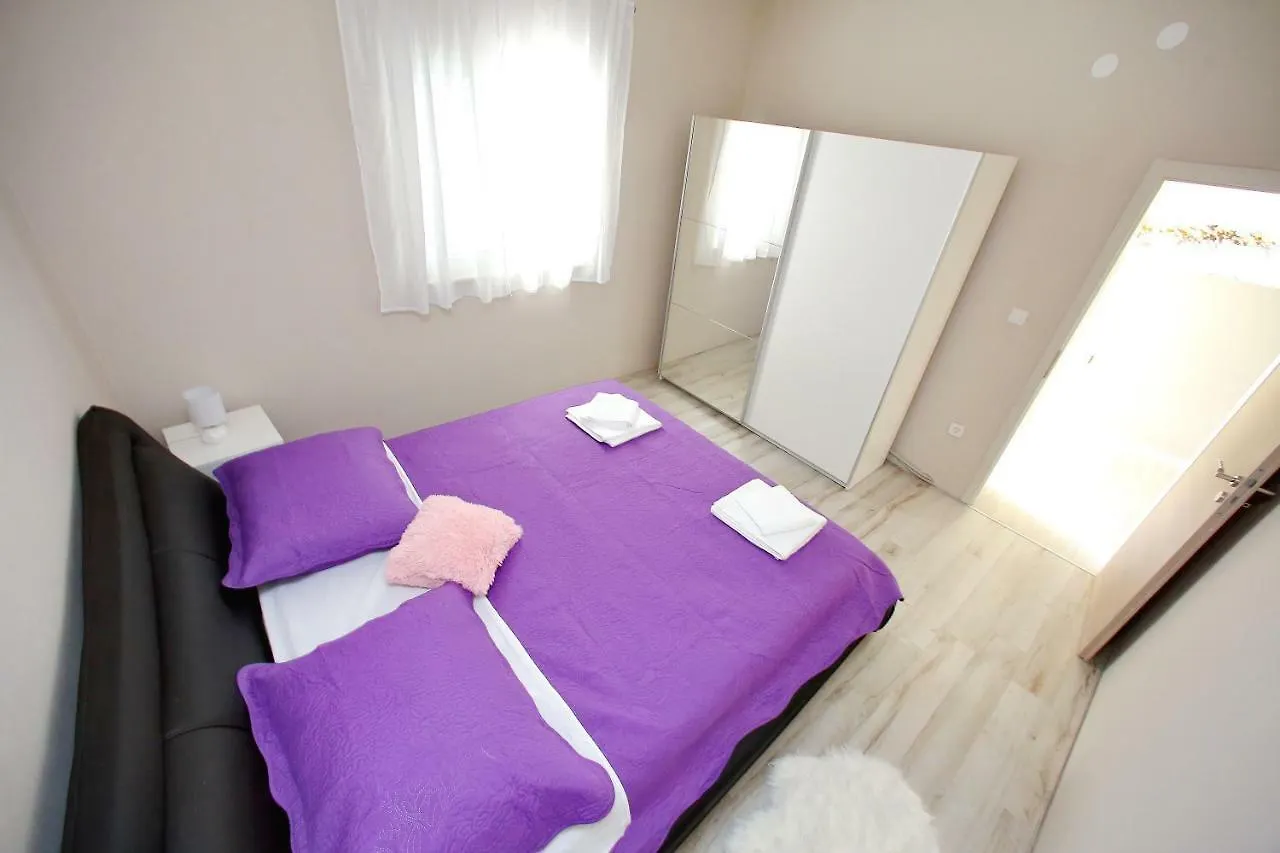 Sukošan Apartments Sonia